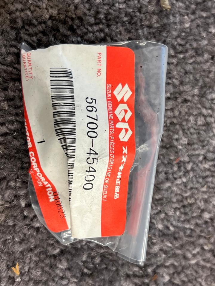 Suzuki GN 125 Spiegel Aufsatz Halter 56700-45400 links rechts