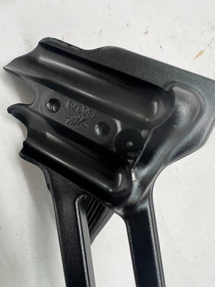 MV agusta Sozius raste mit Halter links neu 60€