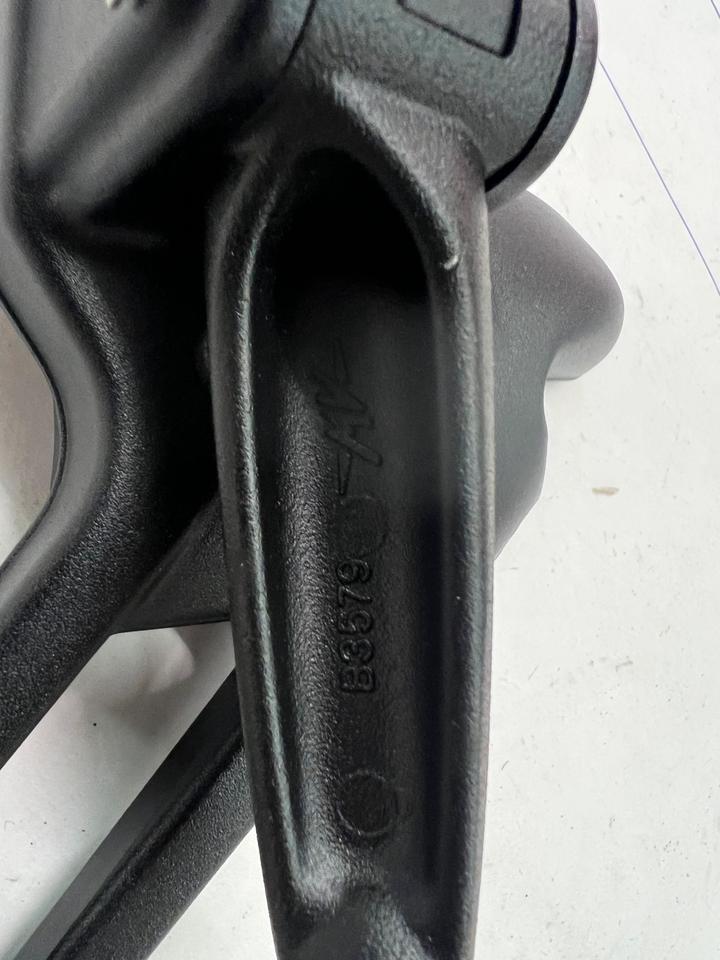MV agusta Sozius raste mit Halter links neu 60€