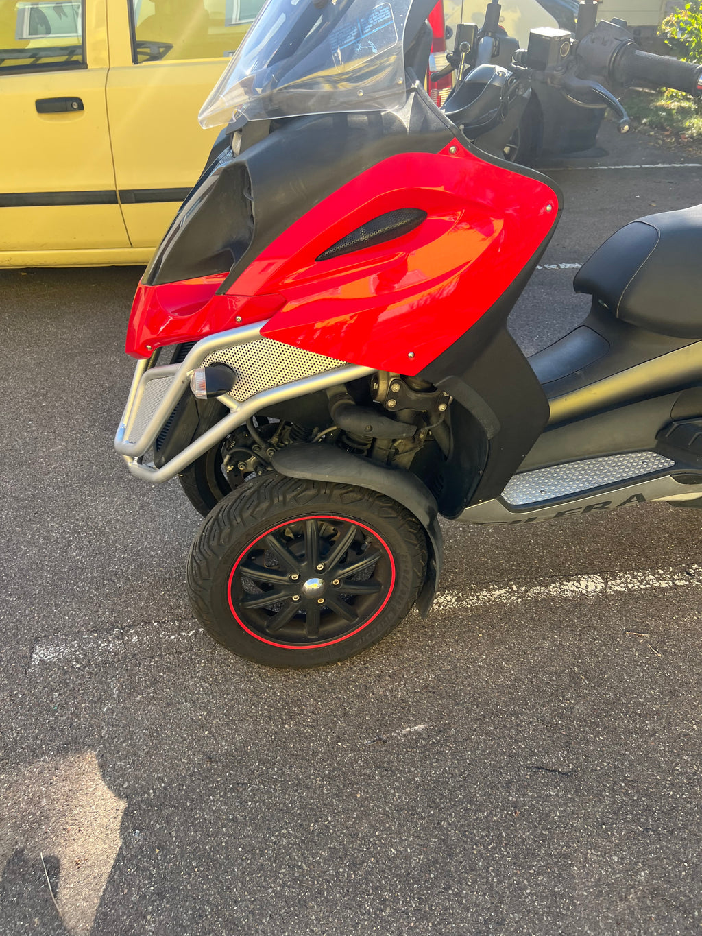 Gilera fuocco 500 wie Piaggio MP3 2650€