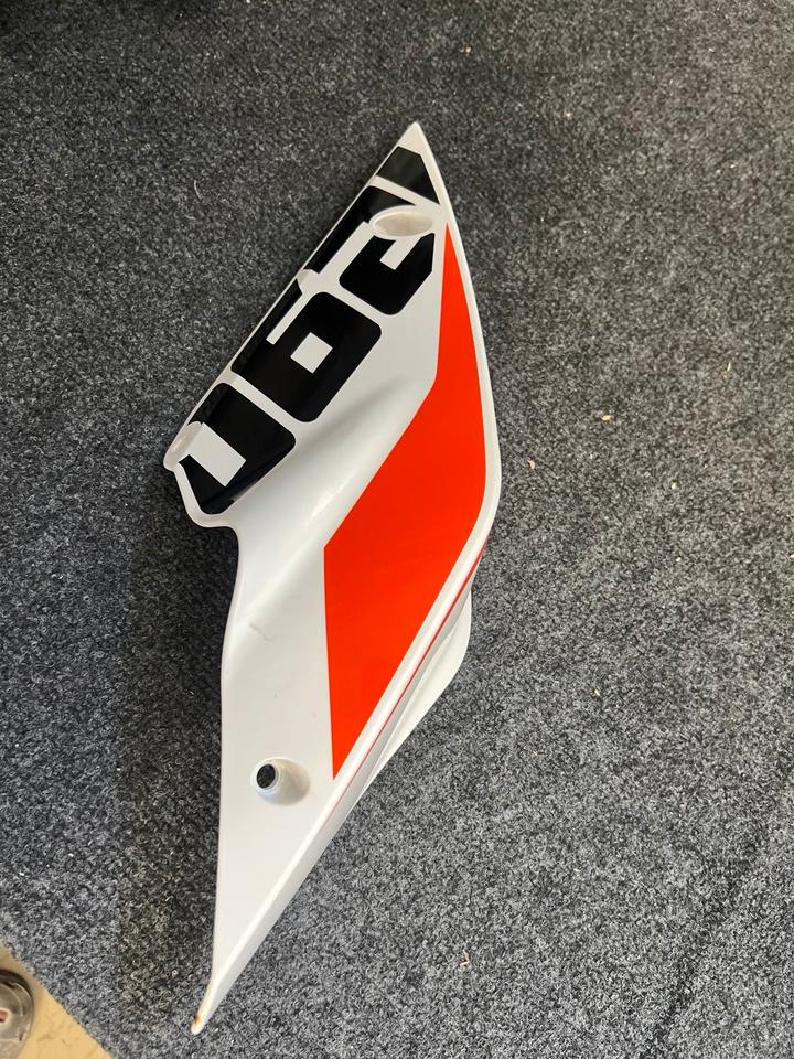 Ktm 1290 superduke Verkleidung 61308042000RH top
