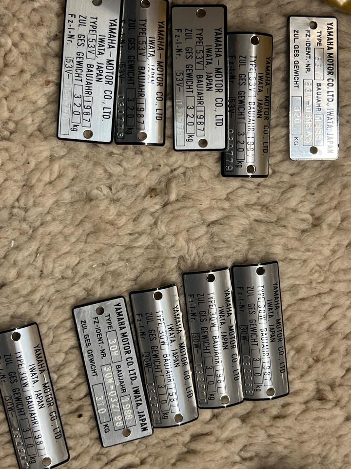 Yamaha DT 80. Typenschilder neu Orginal 8€