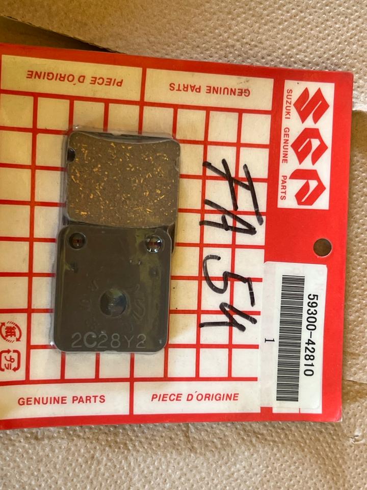 Suzuki DR 125 Bremsbeläge hinten 59300-42810-000