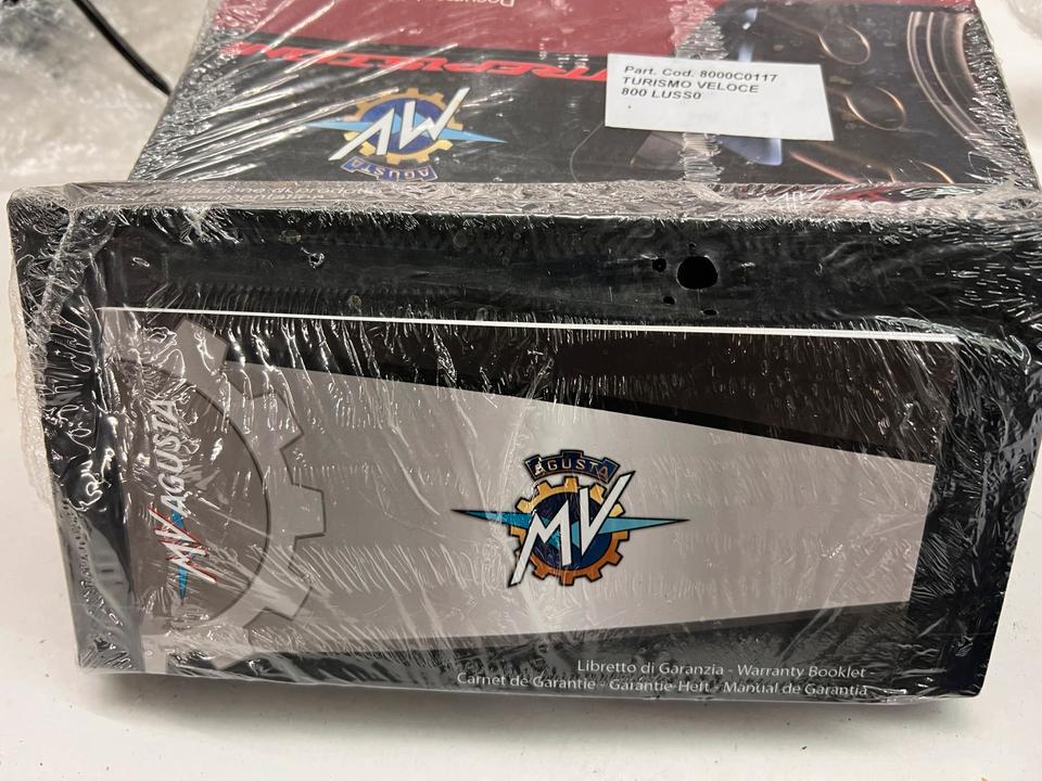 Mv agusta Tursimo veloce 800 Bedienungsanleitung 8000C0117
