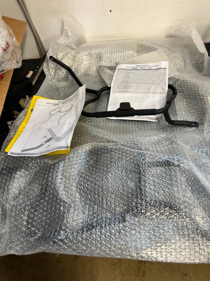 Yamaha MT07 give kofferträger neu PLX2118