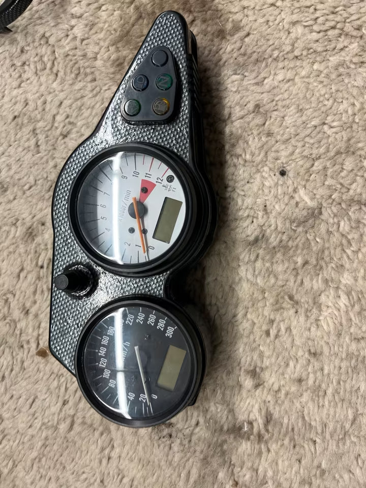 Suzuki TL1000S Speedometer/Dashboard – used