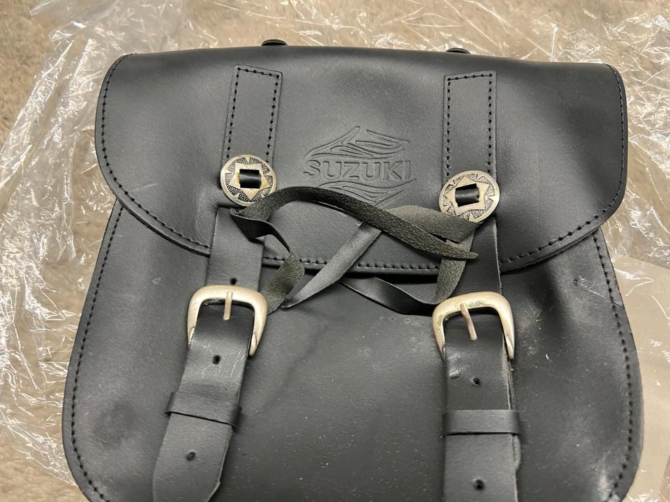 Suzuki Chopper Leder Satteltasche klickfix neu 50€