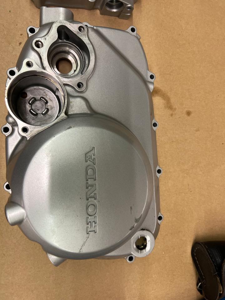 Honda varadero 125 Kupplungsdeckel 10€