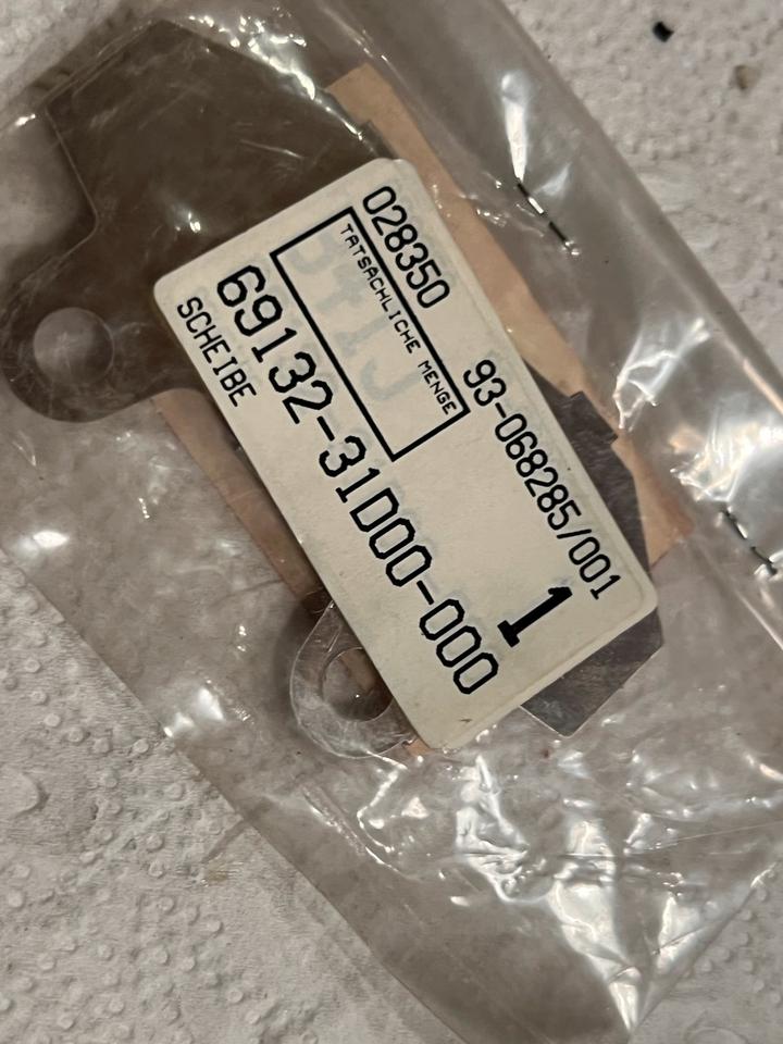 Suzuki DR 800 Blech Bremsbeläge hinten 69132-31D00-000