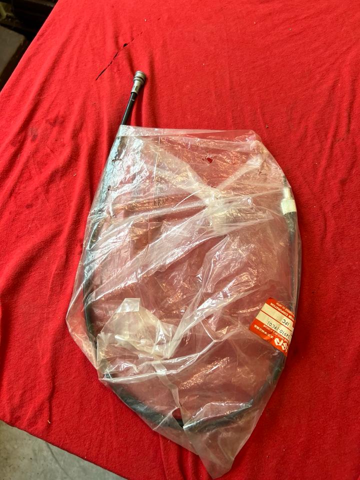 Suzuki gsxf 600 750 tachowelle 24910-19C01 neu 18€