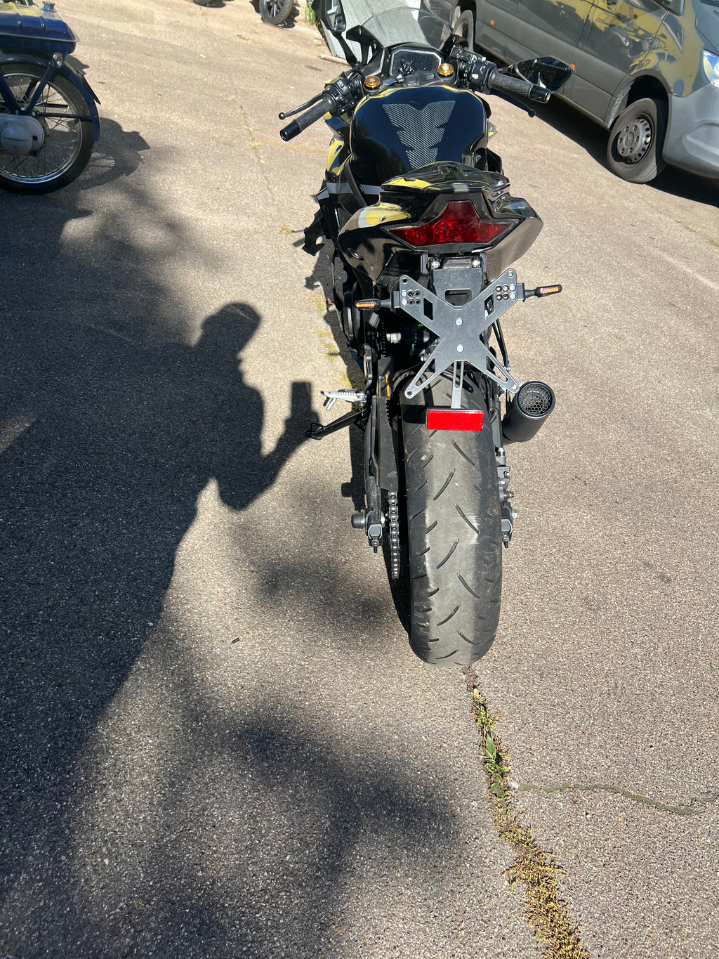 Kawasaki ZX4RR  von 2026 unfall 4500€