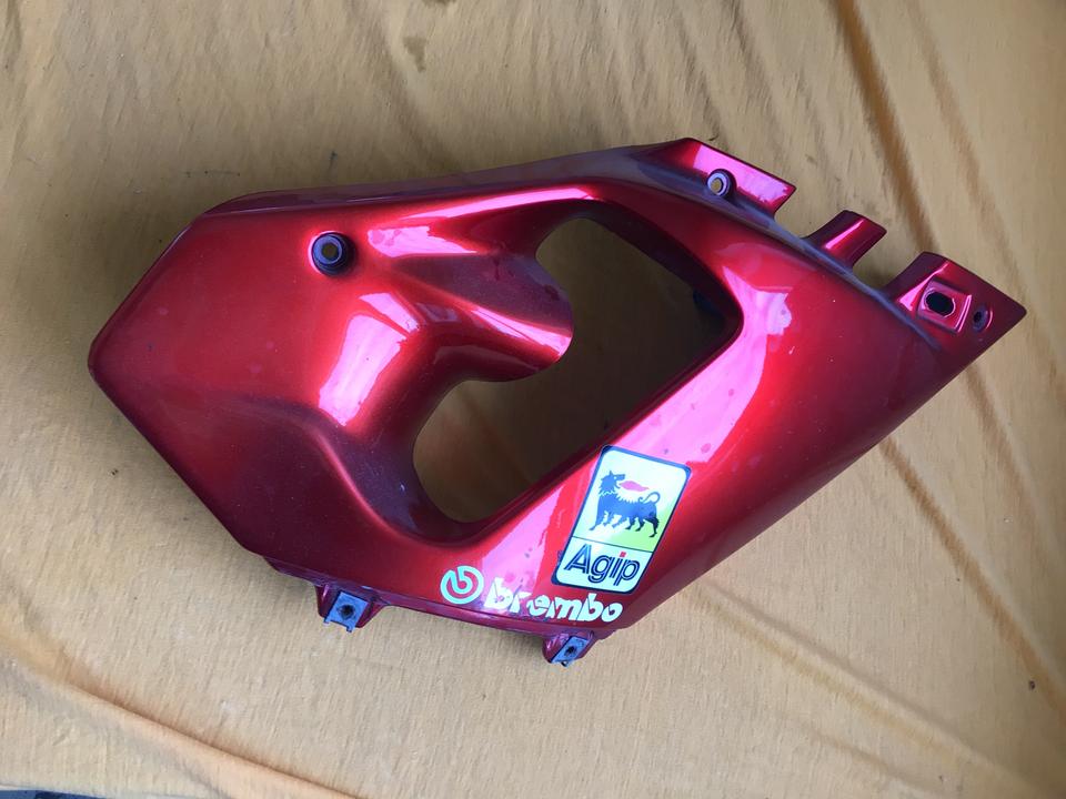 Aprilia Falco 1000 Verkleidung rechts vorne 66€