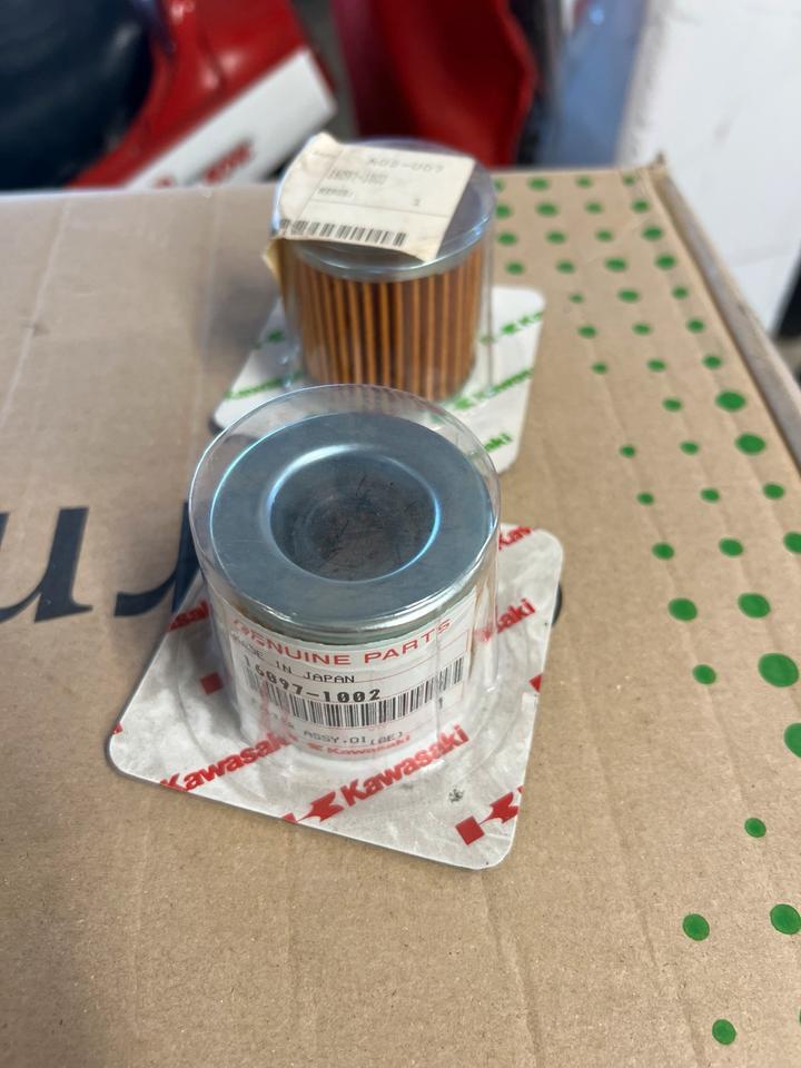 Kawasaki GPZ Ölfilter neu Orginal 16097-1002 10€