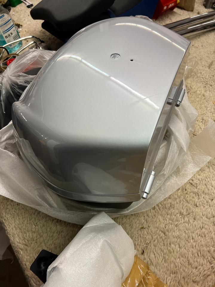 Topcase Piaggio Beverley Silber piaggio 62389800ND