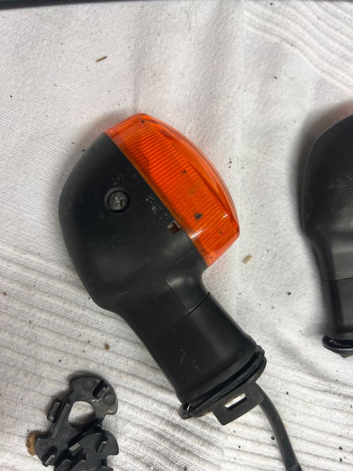 Blinker Yamaha r6 typ rj03 36€ zusammen