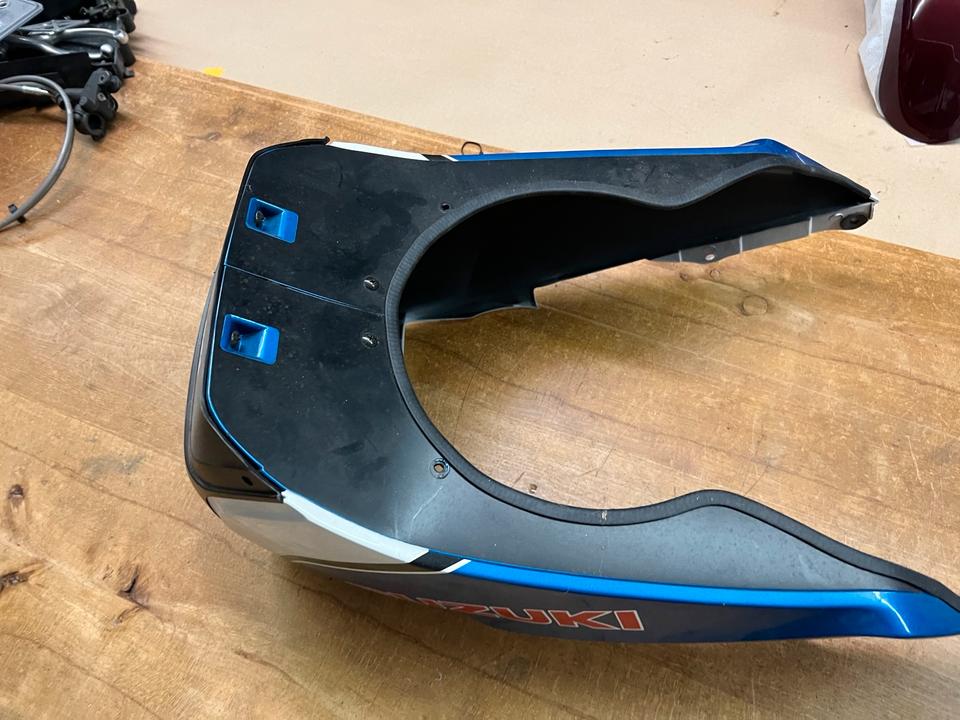 Suzuki 94413-31310 GS 750 es Front Verkleidung neu 250€