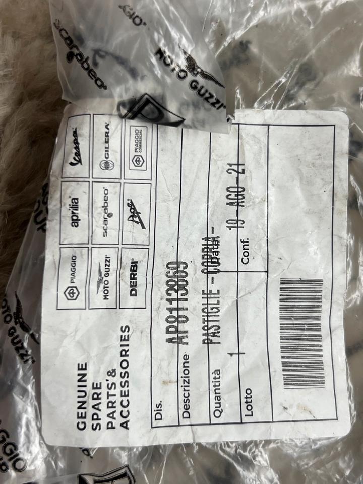 Aprilia scarabeo atlantic Bremsbeläge Piaggio AP8113869 neu