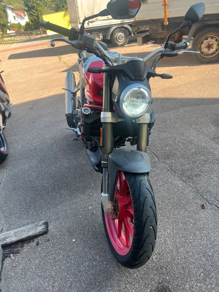 SWM 125 Varez