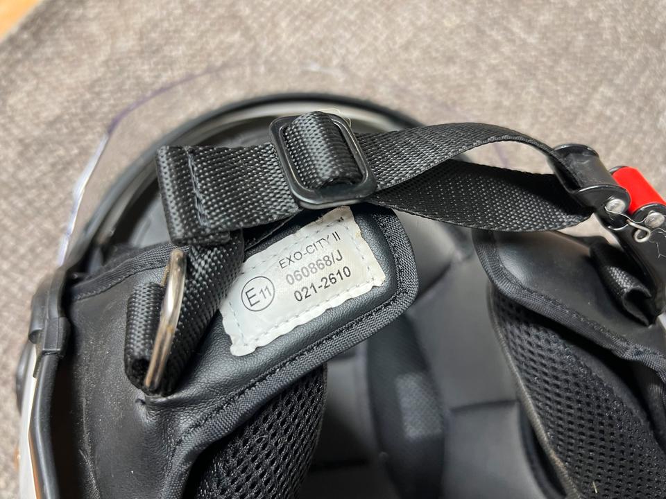 Sturzhelm Größe xl 60-61 wenig getragen