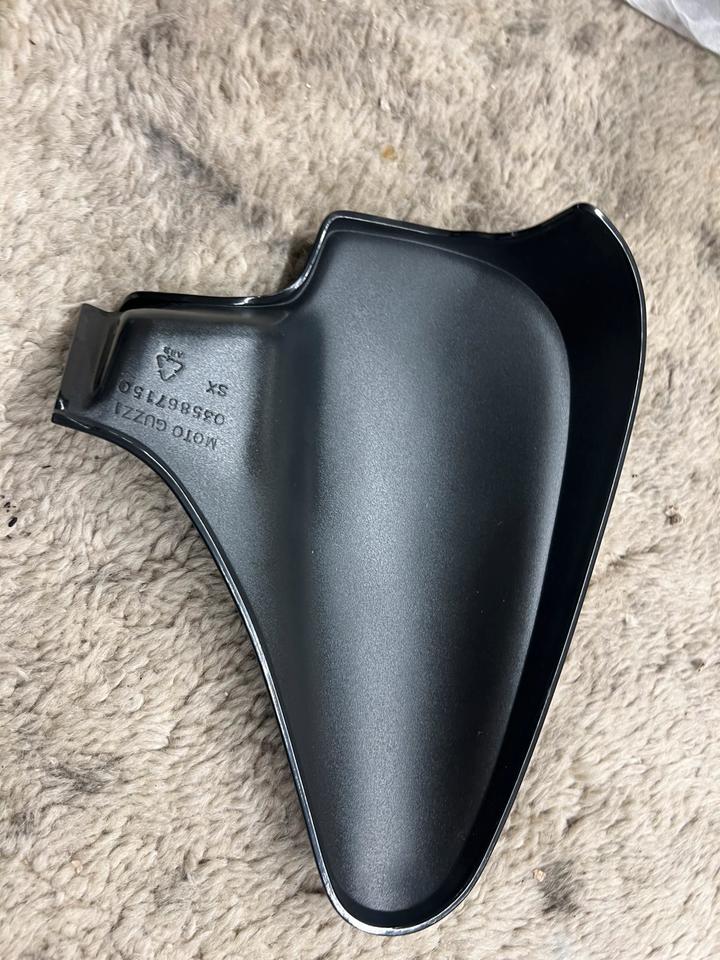 Moto Guzzi California seitendeckel 035867150 neu