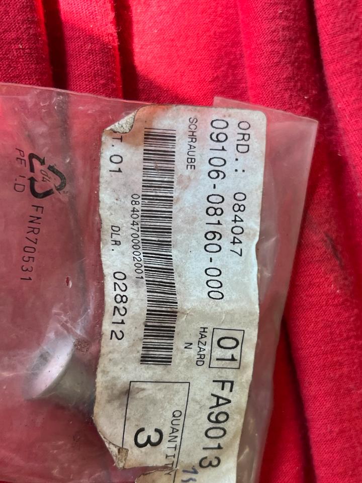 Suzuki VL 1500 Bremsscheiben schrauben 09106-08160-000 neu