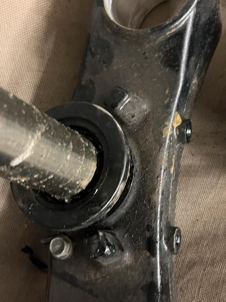 Kawasaki Z 1000 Gabeljoch 60€
