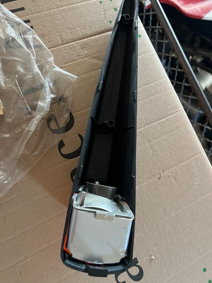 Kawasaki gpz 1100 Blinker vorne rechts neu 28€ 23040-1122