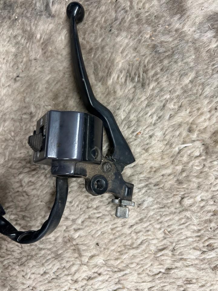 Suzuki GN 125 lenkerschalter links Kupplungshebel 40€