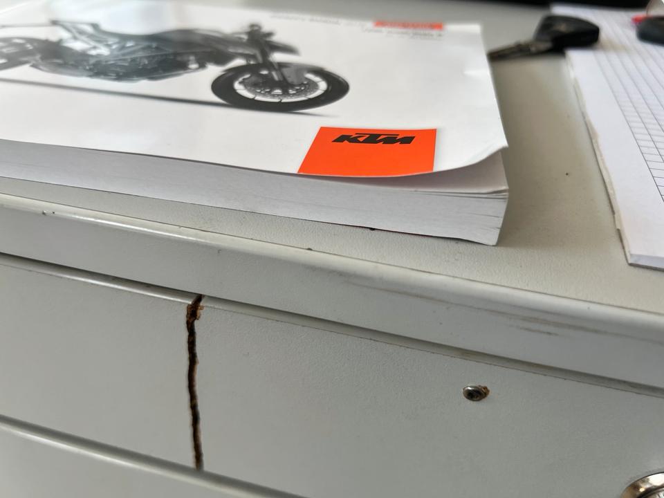 Ktm 1290 R Super Duke owner Manuel Anleitung 15€
