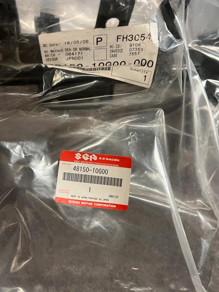 Suzuki AN 650 Burgmann 48150-10G00 Scheinwerferhalter neu