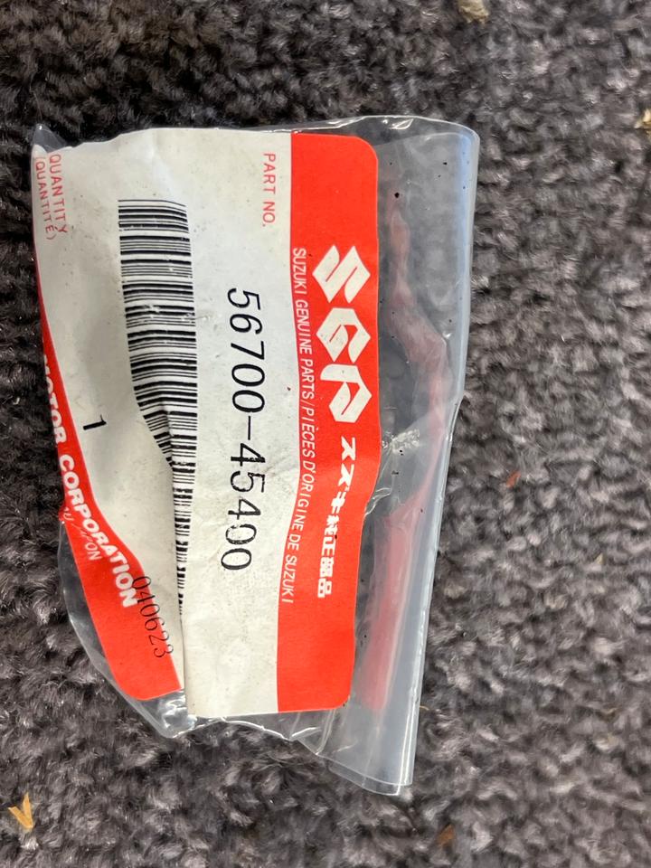 Suzuki GN 125 Spiegel Aufsatz Halter 56700-45400 links rechts