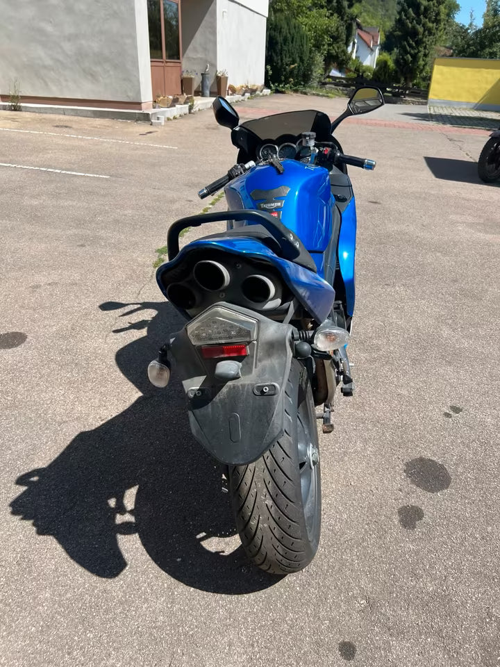 Triumph Sprint 1050 ST – Accident damaged vehicle
