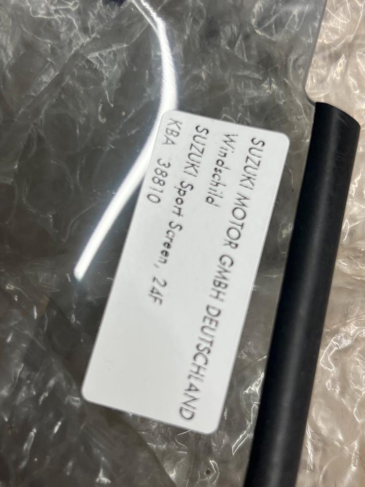 Suzuki Hayabusa gsxr 1300 Windschild Spoiler Scheibe neu 50€