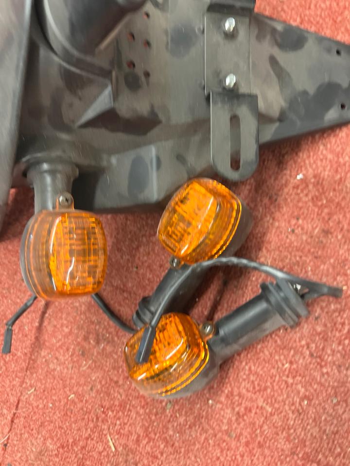 Kawasaki Z 1000 2003- Blinker Kennzeichen Halter alle komplett