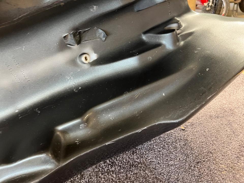 Motor guzzi v11 Sport Tank neu 120€