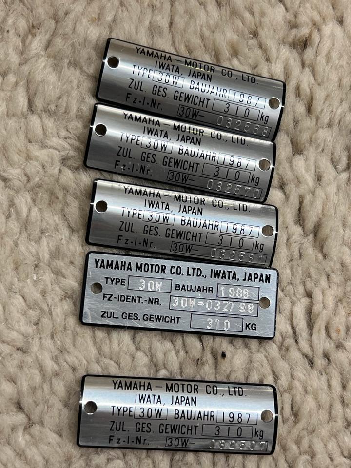 Yamaha DT 80. Typenschilder neu Orginal 8€