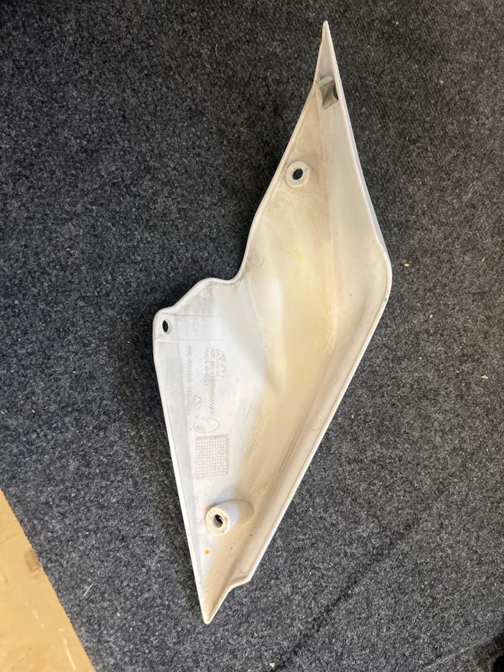 Ktm 1290 superduke Verkleidung 61308042000RH top