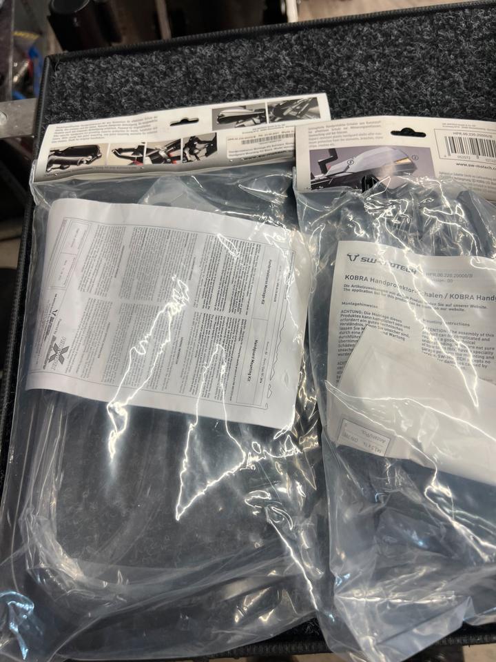 Kawasaki Versys 1000 Suzuki DL 650 sw motech handguard kit komp