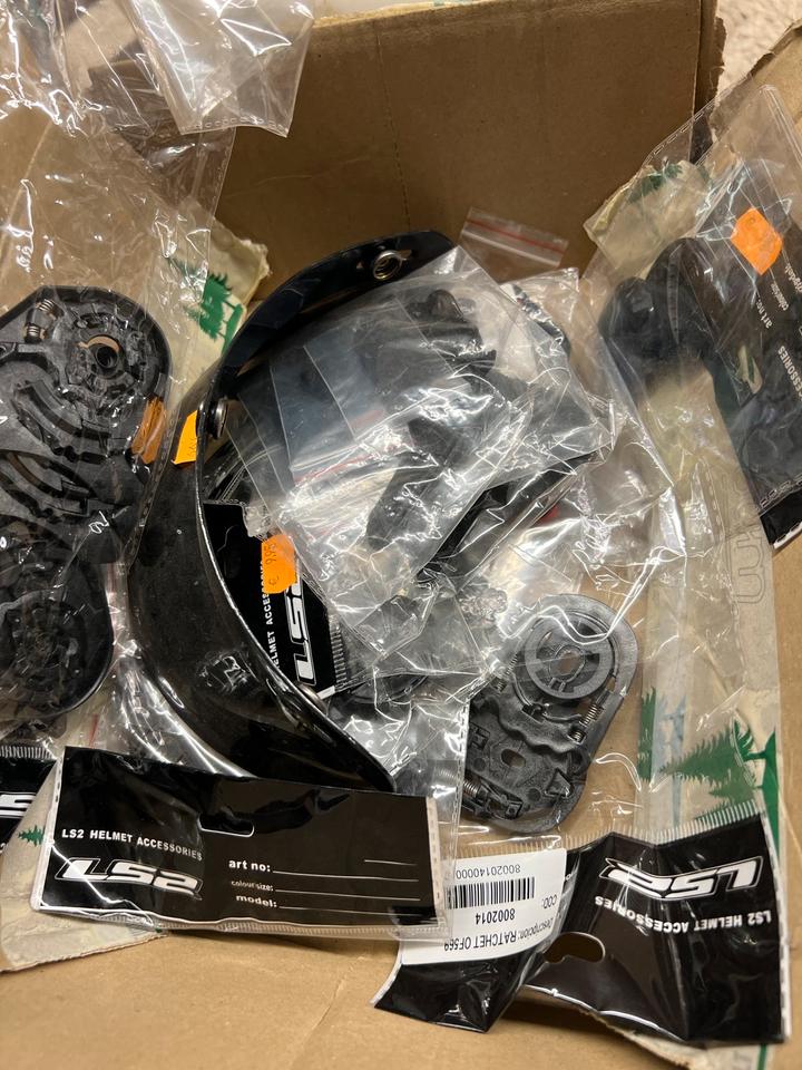 LS 2 Helm Zubehör Visier alles neuware zusammen 100€
