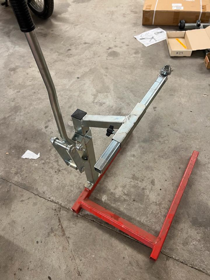 Aufbock Ständer Motorrad vorne 60€