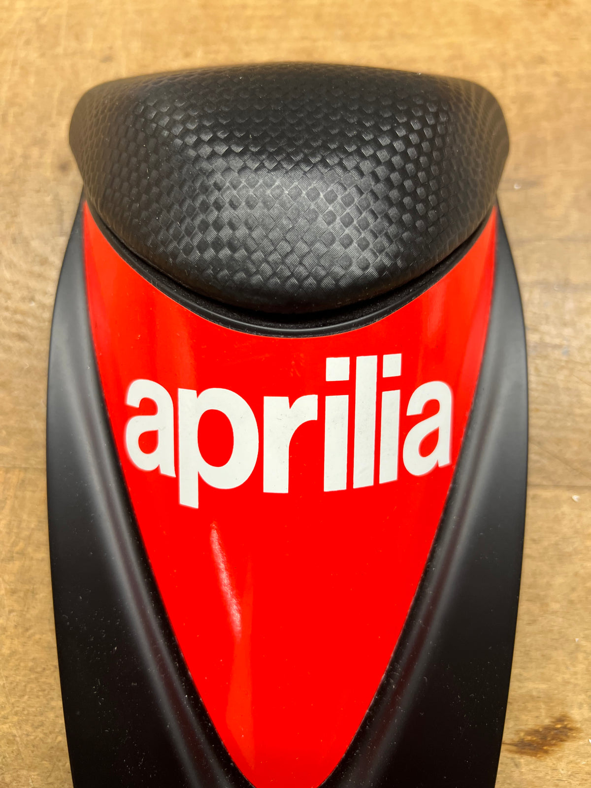 Aprilia RS125 GP Sozius Abdeckung 858 837 neu