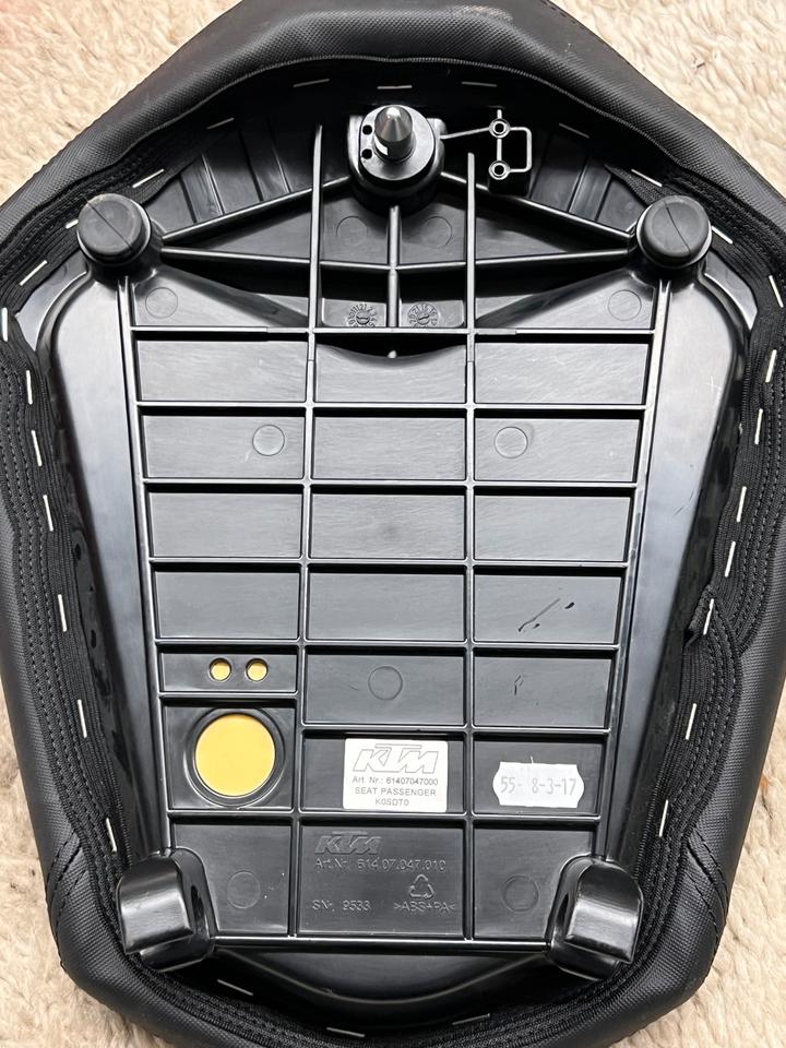 Super Duke 1290 Sozius Kissen 2017-2018 (614.07.047.010)
