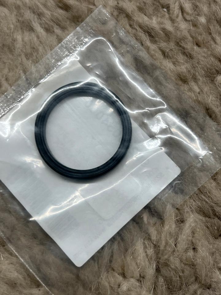 KTM Dichtung kerzenschacht 90236054000