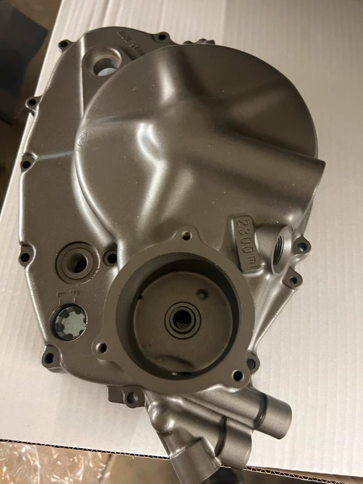 Suzuki DR 600 S 1985-1989 Kupplungsdeckel neu 90€