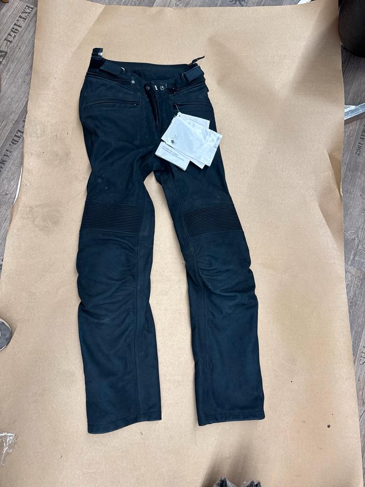 Schwarze Motorradhose mit Protektoren 76 11 8 553 310