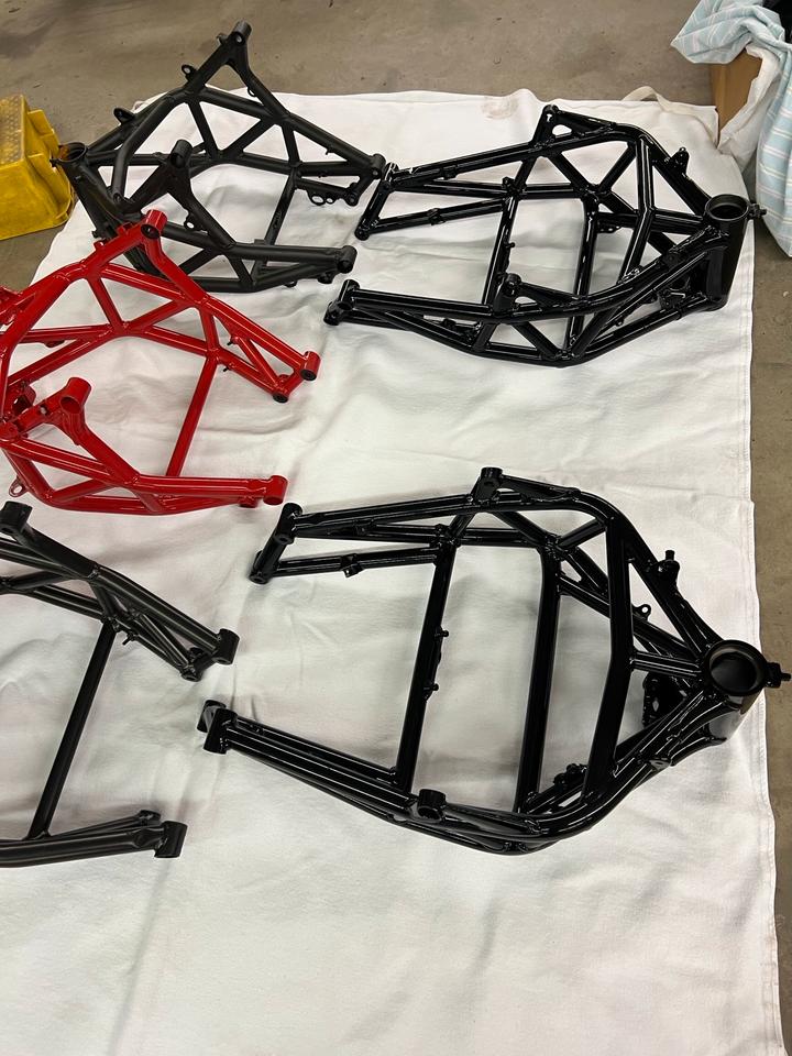 Rahmen mv F 3 agusta brutale Rivale neu je 300€