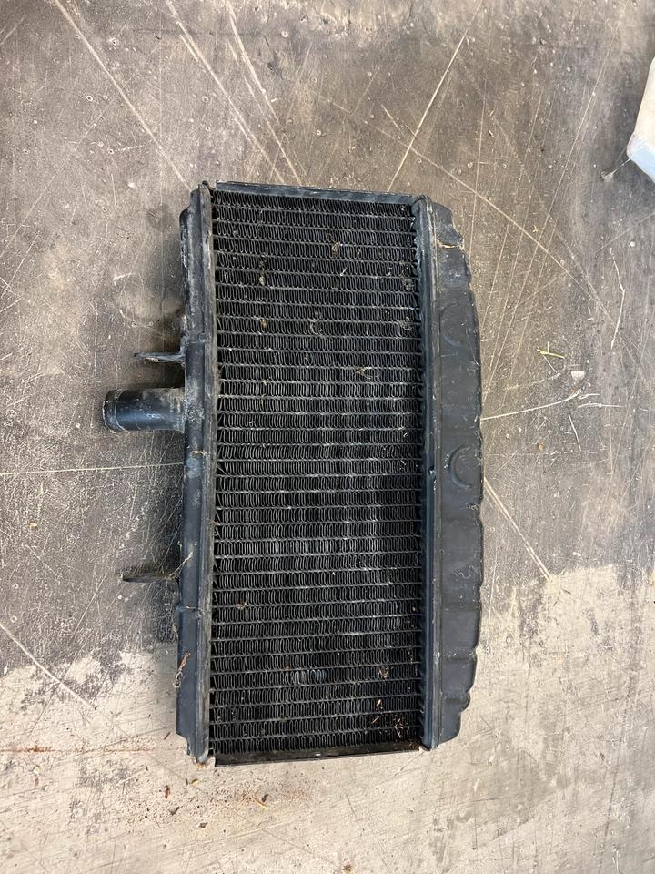 Suzuki GT 750 Wasserkühler 60€