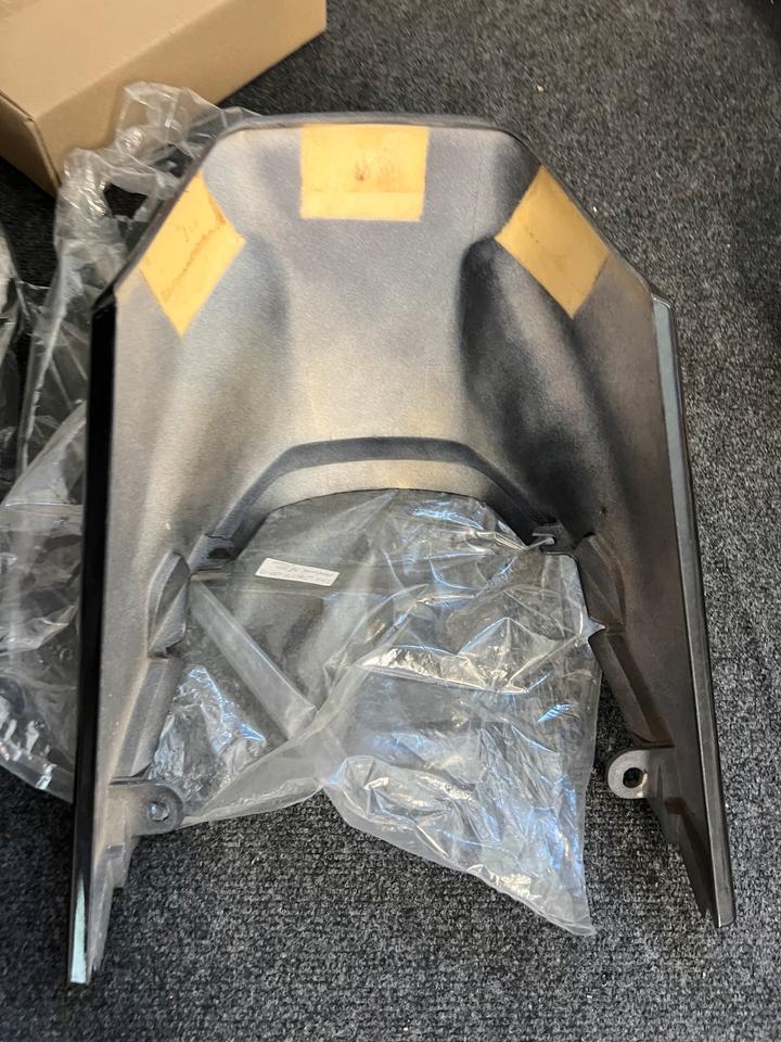 Yamaha XJ900 Verkleidung neu 31A-21651-00-P0