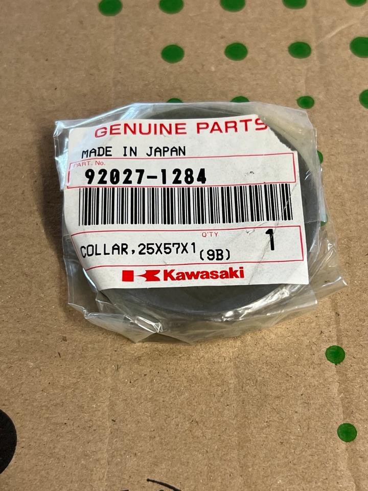 Kawasaki Z 1000 Kupplung Verbinder 92027-1284 neu 34€