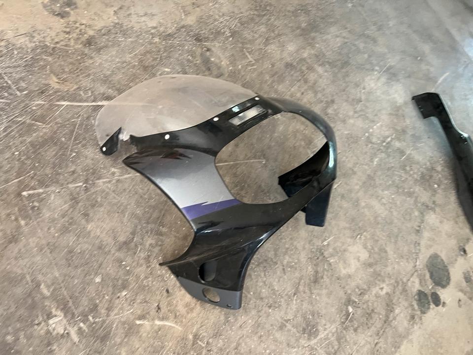 Suzuki GSXR 750 1100 Verkleidung Kanzel Oberteil je 20€